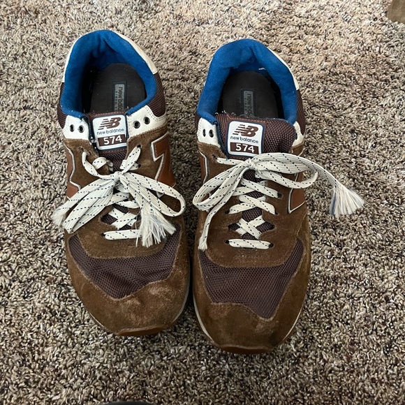 New Balance 574 Shoes - Picture 4 of 6
